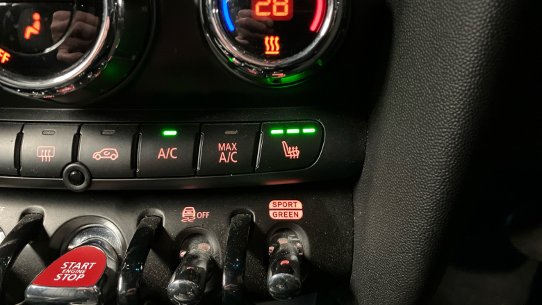 MINI Hatchback 1.5 Cooper Exclusive 5dr Auto Petrol Hatchback